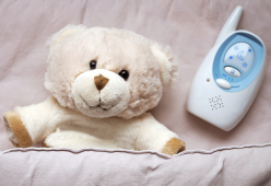 “Spegnete i baby monitor Wi-Fi”: l’appello di una mamma