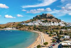 Tuffati nel blu del Mediterraneo con Eden e scegli la tua prossima vacanza! 