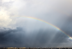 Previsioni meteo weekend: domenica cambia tutto, torna l’inverno!

