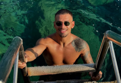 Chi è Angelo Famao: dal neomelodico a naufrago dell’Isola dei Famosi