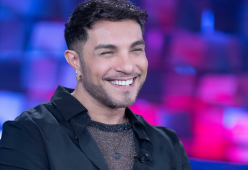 Marco Carta: “Ho incontrato tanti squali e ho perso molti soldi”