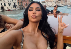 Matrimonio Bezos, Kim Kardashian svela: “Abbiamo pianto tutti”