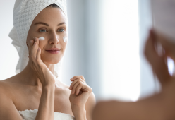 8 abitudini quotidiane da abbandonare per vivere più sani e felici