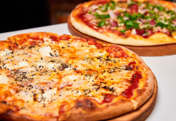 La pizza napoletana smascherata dal critico francese più temuto