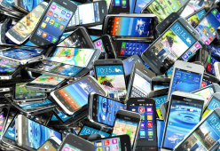 Oro nascosto nel tuo smartphone: ecco la tecnica che lo estrae