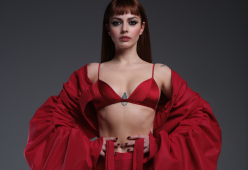 Annalisa annuncia “Ma io sono fuoco”, il nuovo album esce in autunno