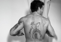 Antonino Spinalbese, ex di Belen, si è fatto un enorme tatuaggio