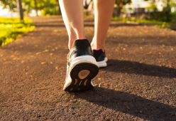 Altro che maratona: 15 minuti al giorno possono allungarti la vita