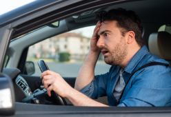 Arriva il sorpassometro che filma e multa i sorpassi: come funziona