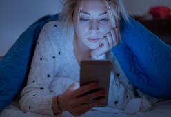 “Bed rotting”: significato, pro e contro del trend della GenZ