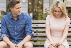 Dating online, attenzione al “bio-baiting”: il trend tossico che ti illude