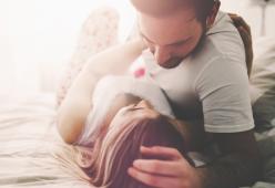 Perché gli uomini bassi sono i migliori partner in una coppia