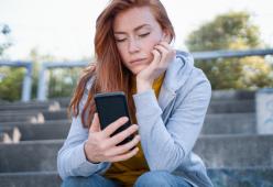 “Social ennui”: perché postare sui social è diventato imbarazzante