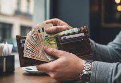 “Guadagno di più, ma non sono il suo portafoglio”: lo sfogo di lui