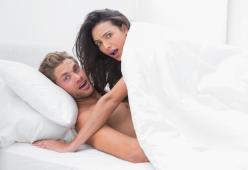 “Ho un amante da 14 anni”: la storia segreta che divide il web