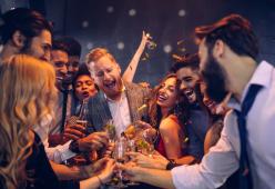 Cosa mangiare dopo una sbronza? I cibi che eliminano l'hangover