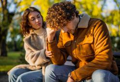 Relazioni tossiche: il tuo corpo ti sta avvertendo con questi segnali