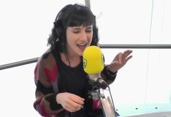 105 Take Away: Lodovica Comello canta la sua "50 Shades of colours"