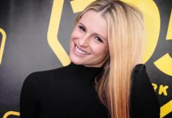 105 Mi Casa, Michelle Hunziker parla della setta: "Aurora rivoleva indietro la sua mamma bionda e sorridente"