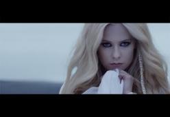 Avril Lavigne: il video di "Head Above Water"