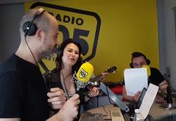 A 105 Take Away si canta "Comprami" 