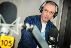 Fabri Fibra: “I giovani? Costretti a fare i fenomeni per portare i soldi a casa”