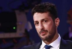 Corona si scusa con Riccardo Fogli: “Ho fatto la cosa peggiore della mia vita”
