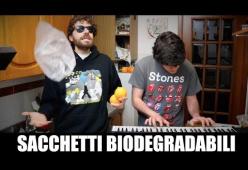 Sacchetti biodegradabili? La divertentissima parodia de I Masa che devi assolutamente vedere