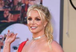 Britney Spears avvistata a Porto Rico in dolce compagnia (non del marito)
