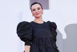 Arisa si sfoga: “Questi social ci fot**no la vita”