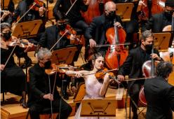 Orgasmo mentre l’orchestra suona: “Il respiro pesante poi l’urlo”