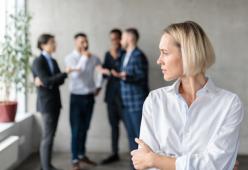 Colleghi e comportamenti fastidiosi: ecco la classifica