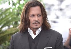 Johnny Depp: “Ho la caviglia fratturata, mi assenterò per un po’”