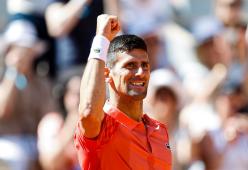 Novak Djokovic e il bottone “segreto” sul petto: vi sveliamo cos’è
