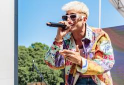 “Rock ‘n’ roll” di Aka 7even: ecco testo e significato