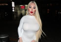 Jessica Alves, la Barbie umana ed il suo desiderio materno