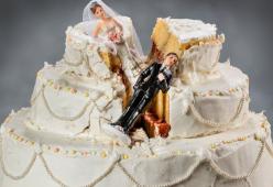 La mamma rivela il tradimento del figlio: la sposa annulla matrimonio
