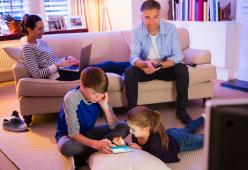 Quanto tempo passiamo in famiglia? Appena 6 ore a settimana
