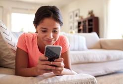 Passare 30 minuti al giorno sui social? Migliora la salute mentale