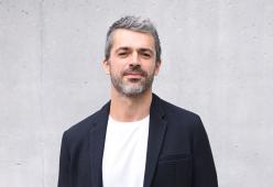 Luca Argentero, la foto col figlio piccolo emoziona il web