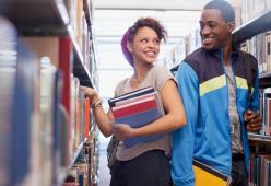 Incontri a tema libri: ecco come funziona il "book dating"
