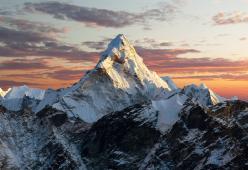 L'Himalaya è diventato più alto ma nessuno sa il perché: il caso