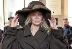 Pamela Anderson: decisione senza precedenti, apparirà senza make up
