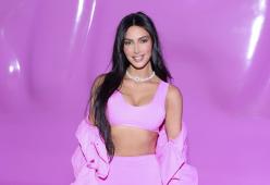 Kim Kardashian: il reggiseno con finti capezzoli “salva ambiente”