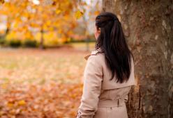 Perché in autunno ci sentiamo più tristi? Risponde la Scienza