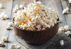 Popcorn, secondo uno studio rischio di demenza senile e Alzheimer