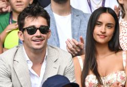 Charles Leclerc fotografato in Corsica con la nuova fidanzata