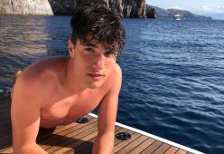 Edoardo Santini, il più bello d'Italia entra in seminario