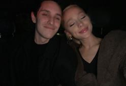 Ariana Grande torna single: divorzierà dal marito Dalton Gomez