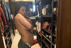 Kourtney Kardashian incinta: “Sono ossessionata dai carboidrati”